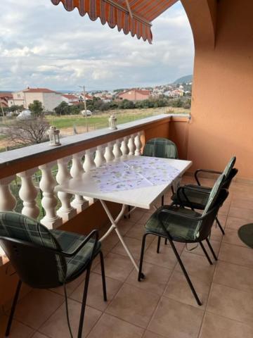 Mira Apartment Barbat na Rabu Екстериор снимка